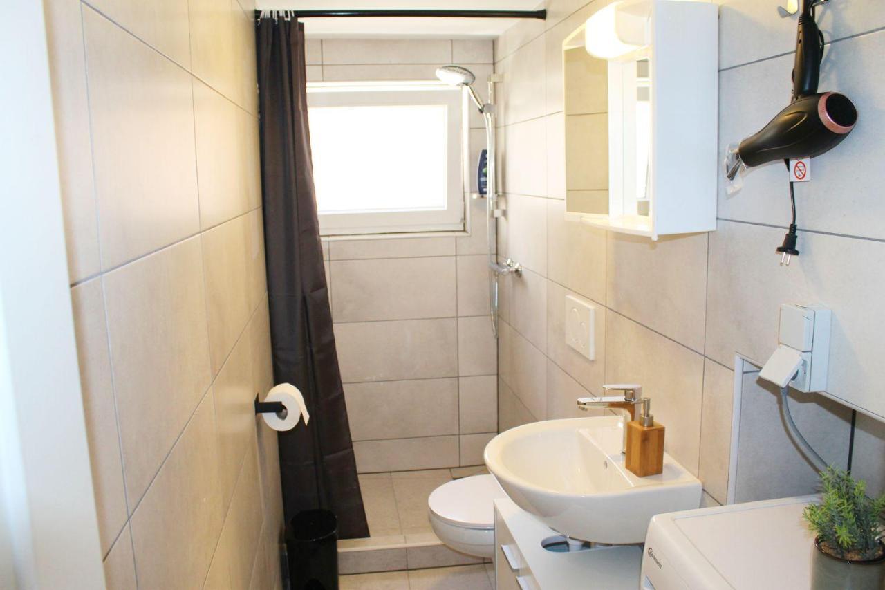 Ruhig Gelegenes Apartment Vaihingen an der Enz Bagian luar foto