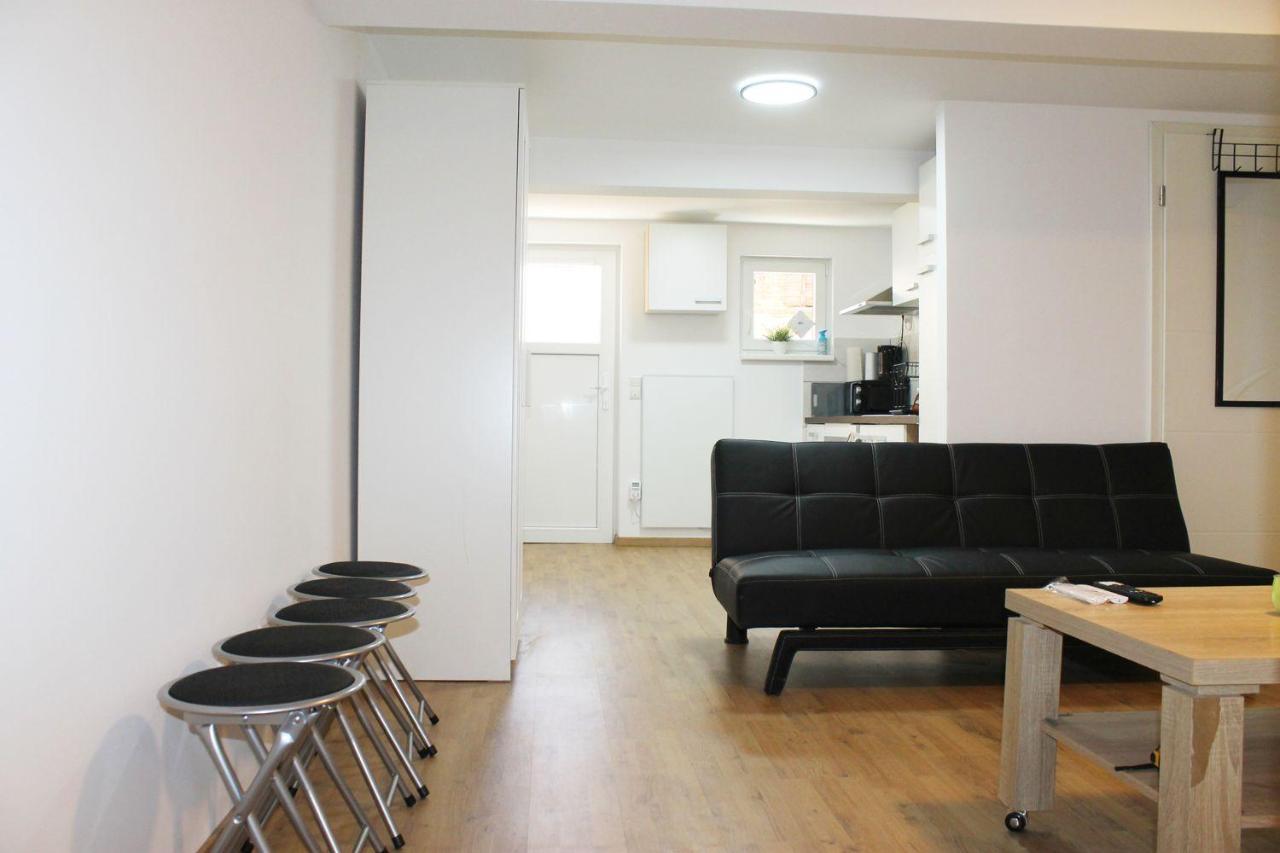 Ruhig Gelegenes Apartment Vaihingen an der Enz Bagian luar foto